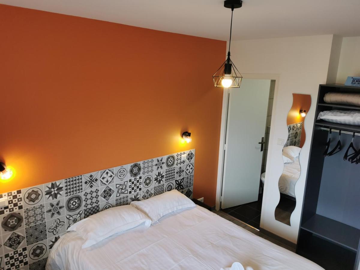 Logis Hotel- Restaurant La Haie Des Vignes Seminaires Et Evenementiel Allain Bagian luar foto