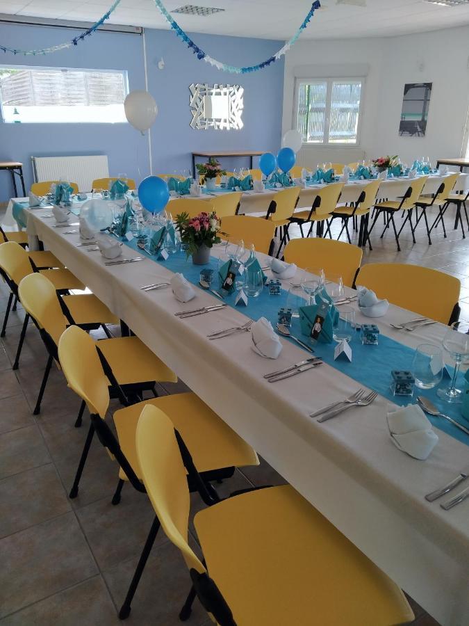 Logis Hotel- Restaurant La Haie Des Vignes Seminaires Et Evenementiel Allain Bagian luar foto