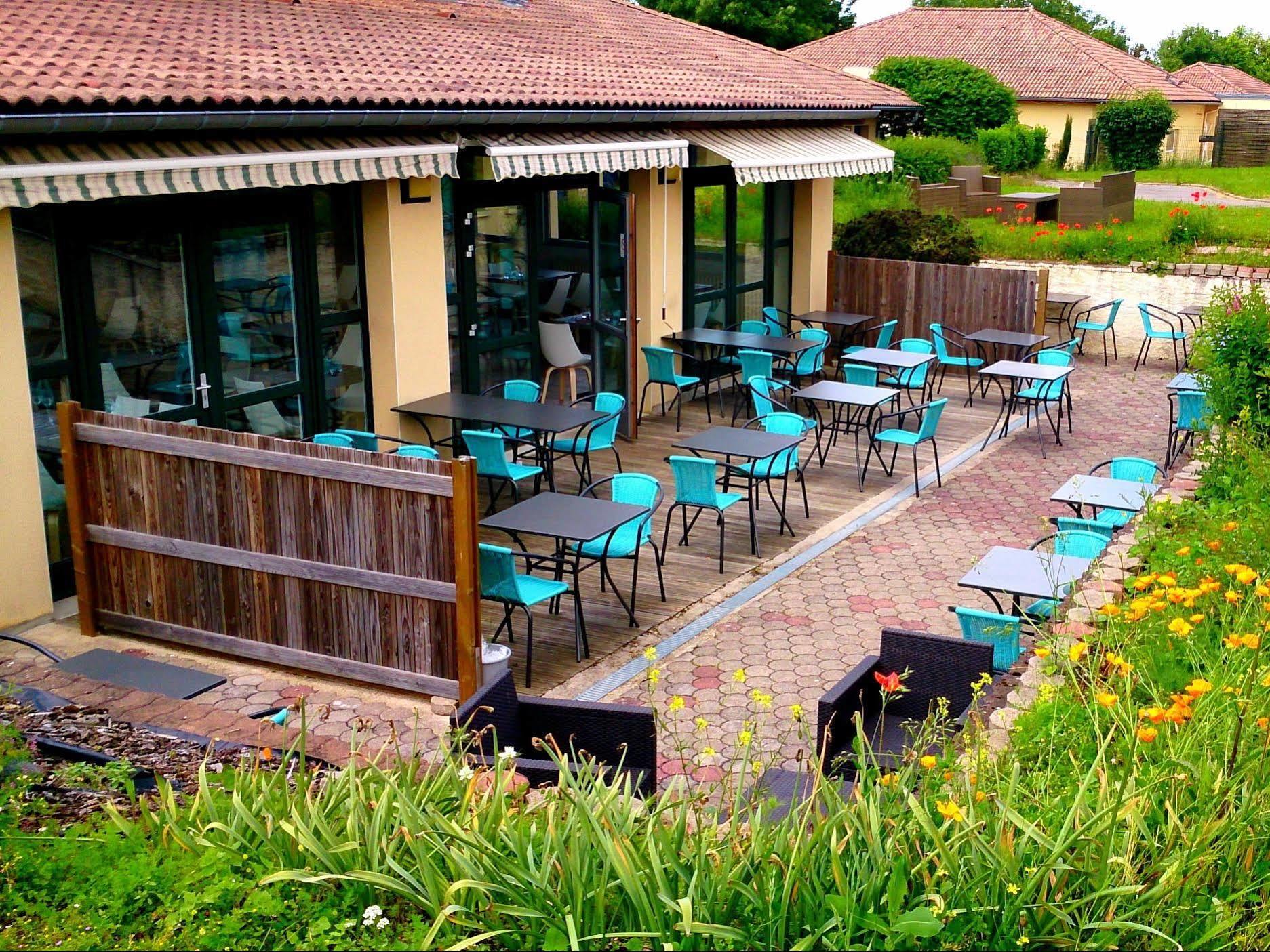Logis Hotel- Restaurant La Haie Des Vignes Seminaires Et Evenementiel Allain Bagian luar foto